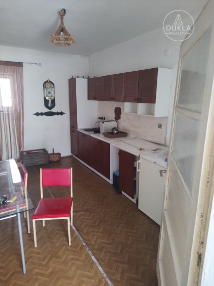 5 izbový  veľký rodinný dom v obci Tuhrina