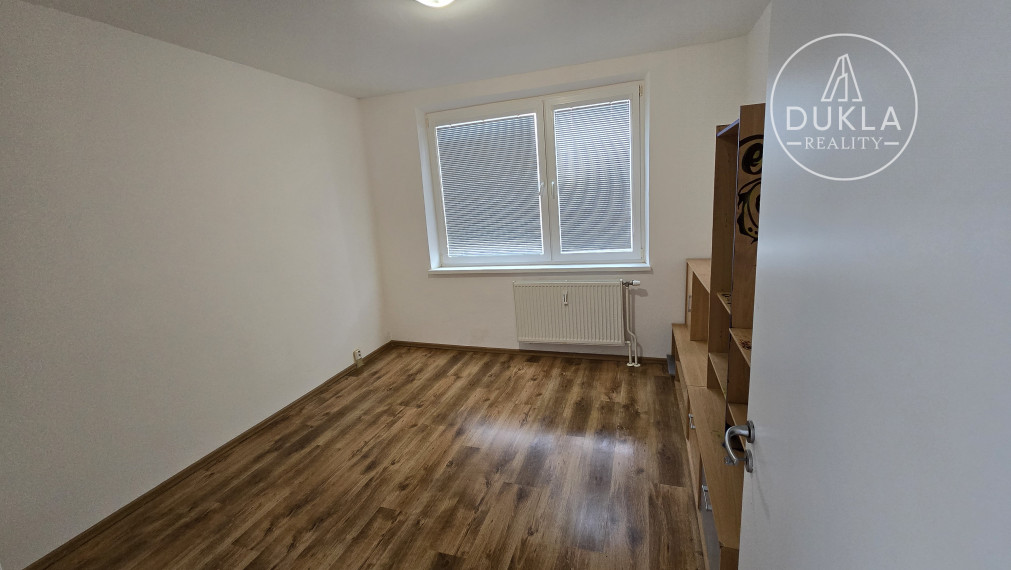 Veľký 2 izbový byt s balkónom Svidník