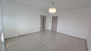3-izbový byt s veľkou presklenou lodžiou – Svidník - fotografia 3